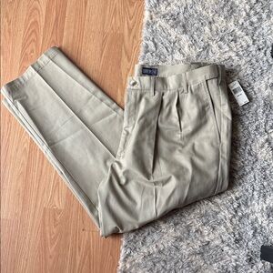 Izod Men's Khaki Pleated Chinos